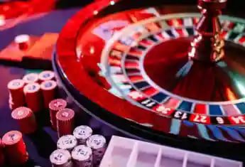 topqq taruhan olahraga sepak bola dan esports Indonesia